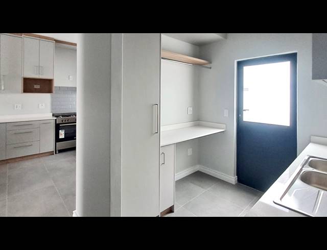 3 BEDROOM HOUSE FOR SALE IN SHELLEY POINT